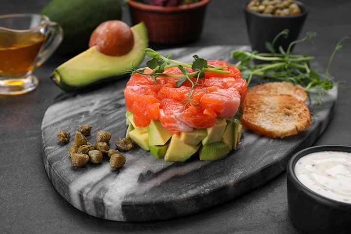 Receta de tartar de aguacate y salmón